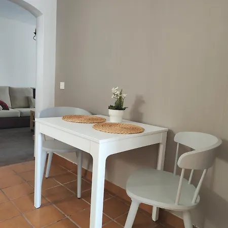 Willa Sunset Hadas *