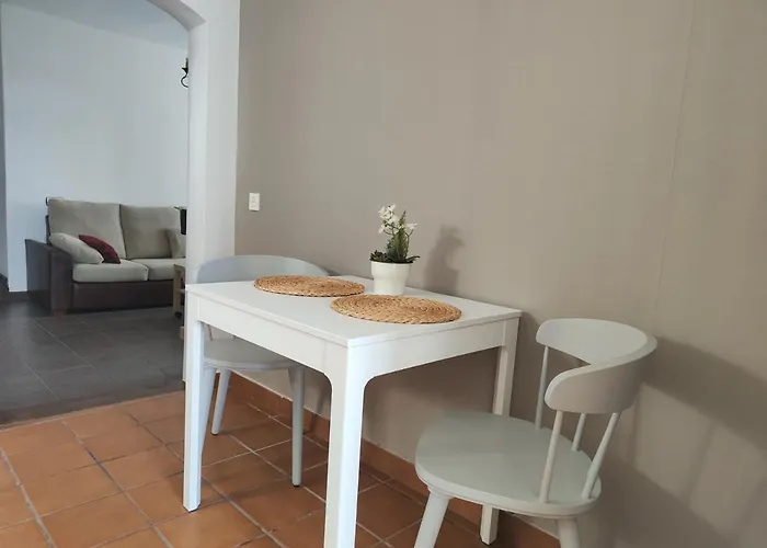 Willa Sunset Hadas *